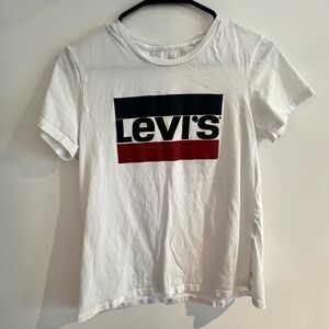 Levi's White T-Shirts x 2